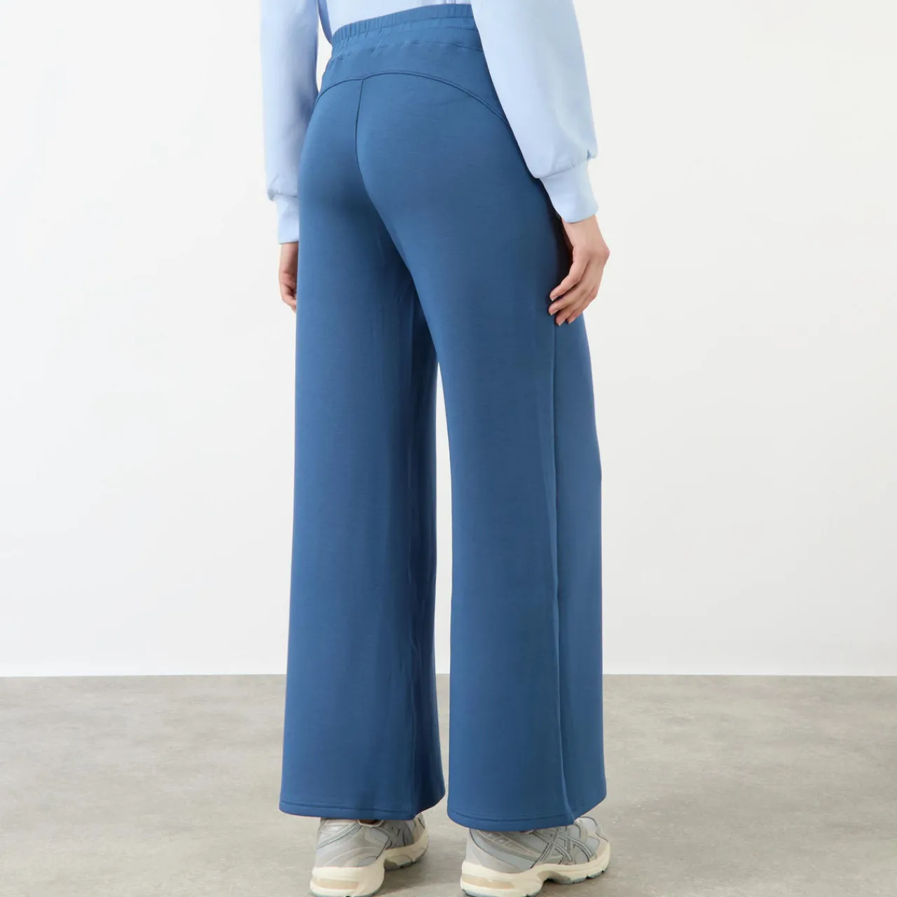 AirEssentials Wide Leg Sweatpants Women Sleepwear