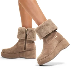 Hot Apres Fur Shearling Boots Women Boots