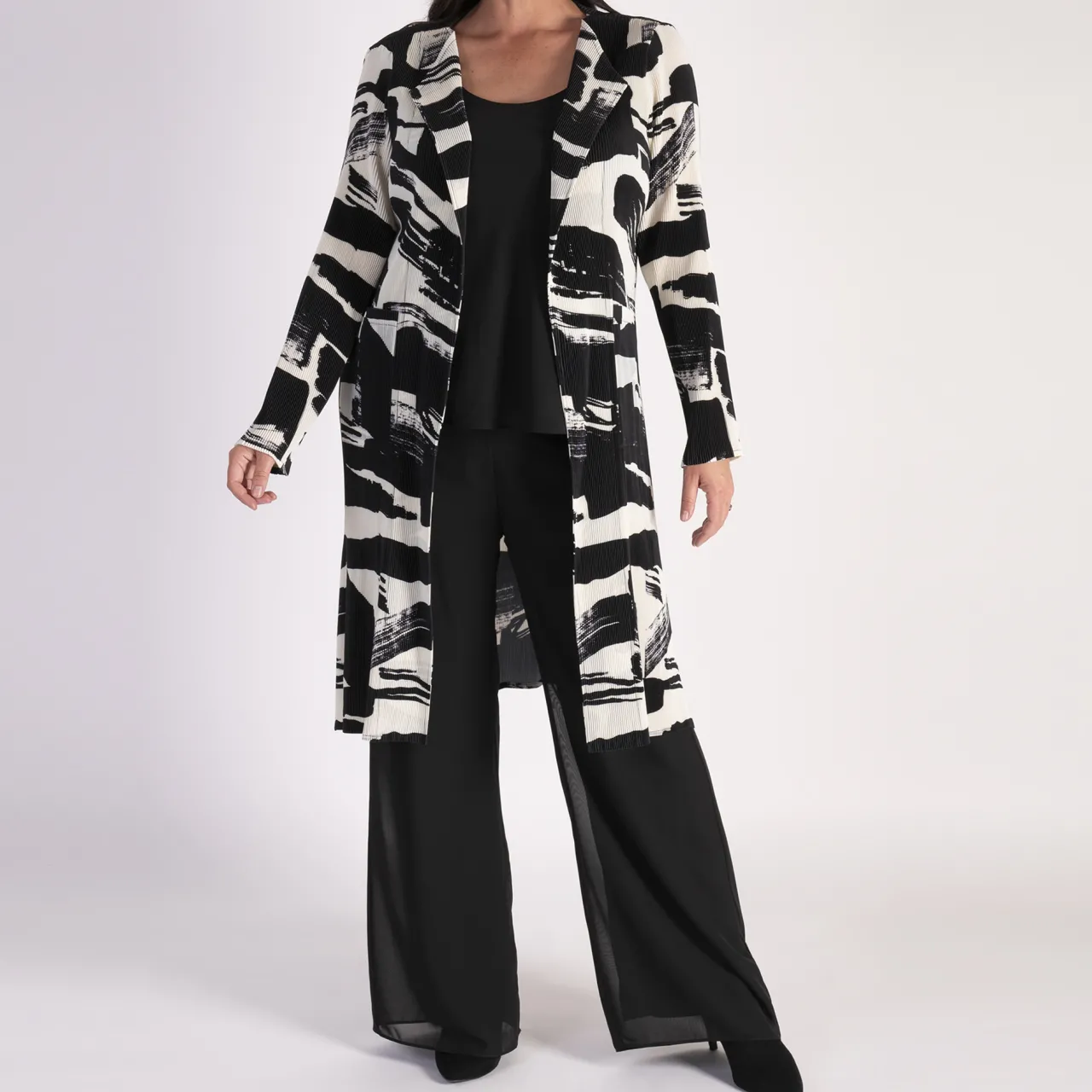 Sale Artistic Brush Strokes Plissé Cardigan Women Sweaters & Cardigans