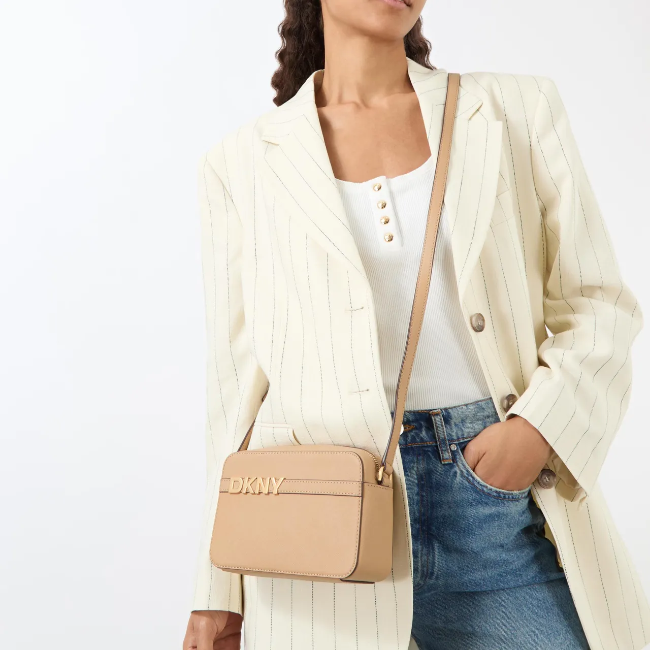 Avril Logo Camera Crossbody Bag Women Crossbody Bags