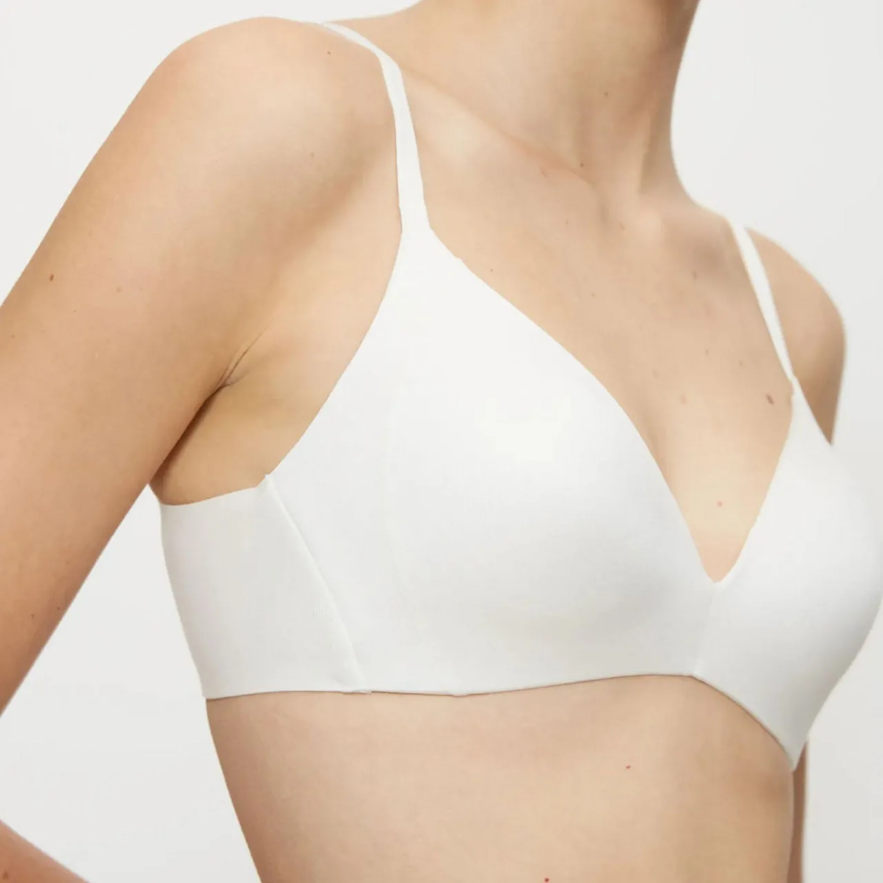 Online Body Make-Up Soft Touch Bra Women Lingerie