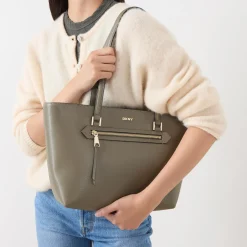New Bryant Logo Medium Tote Bag Women Tote Bags