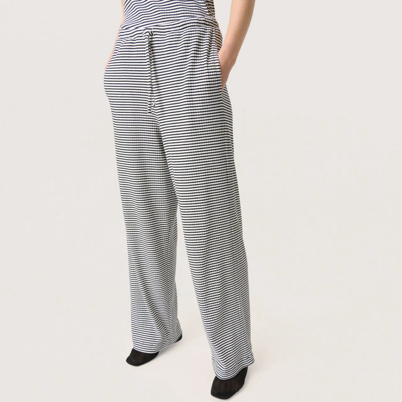 Online Calva High-Rise Striped Trousers Women Trousers & Shorts