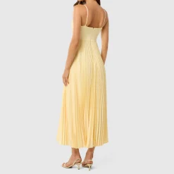 Hot Chloe Pleated Flared Dress Women Dresses