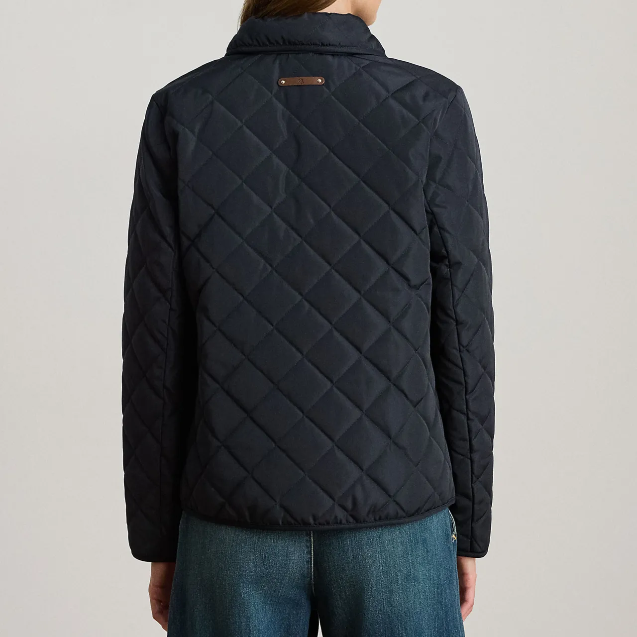Outlet Crest Patch Diamond Quilted Jacket Women Coats & Jackets