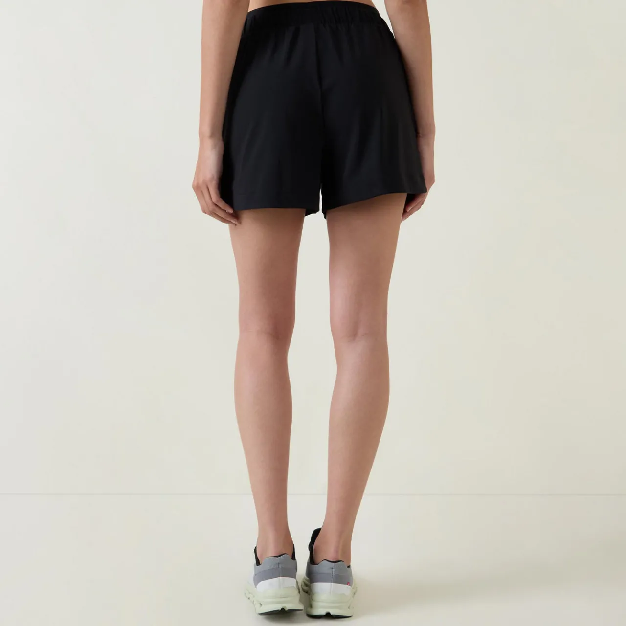 Explorer Elevated Shorts 3" Women Activewear