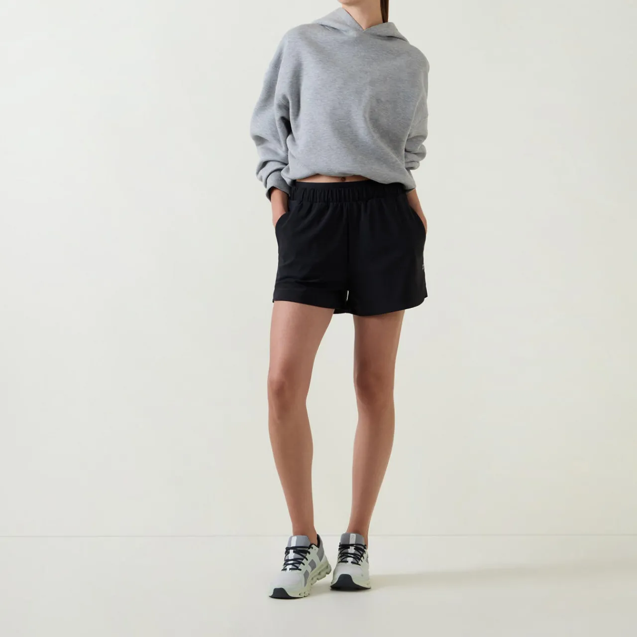 Explorer Elevated Shorts 3" Women Activewear