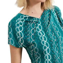 Kiara Chain Print Asymmetric T-Shirt Women Tops