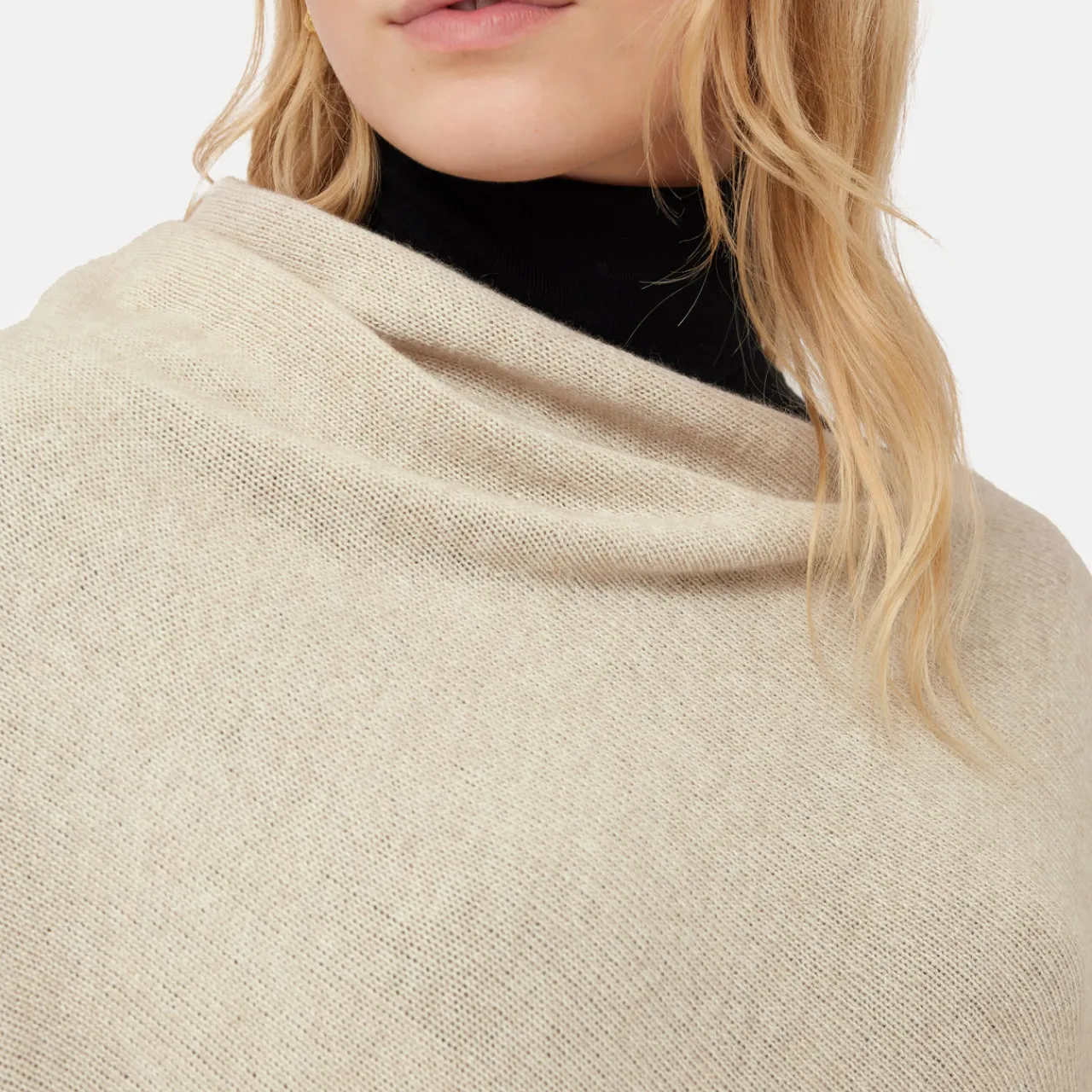 Online Knitted Poncho Women Sweaters & Cardigans