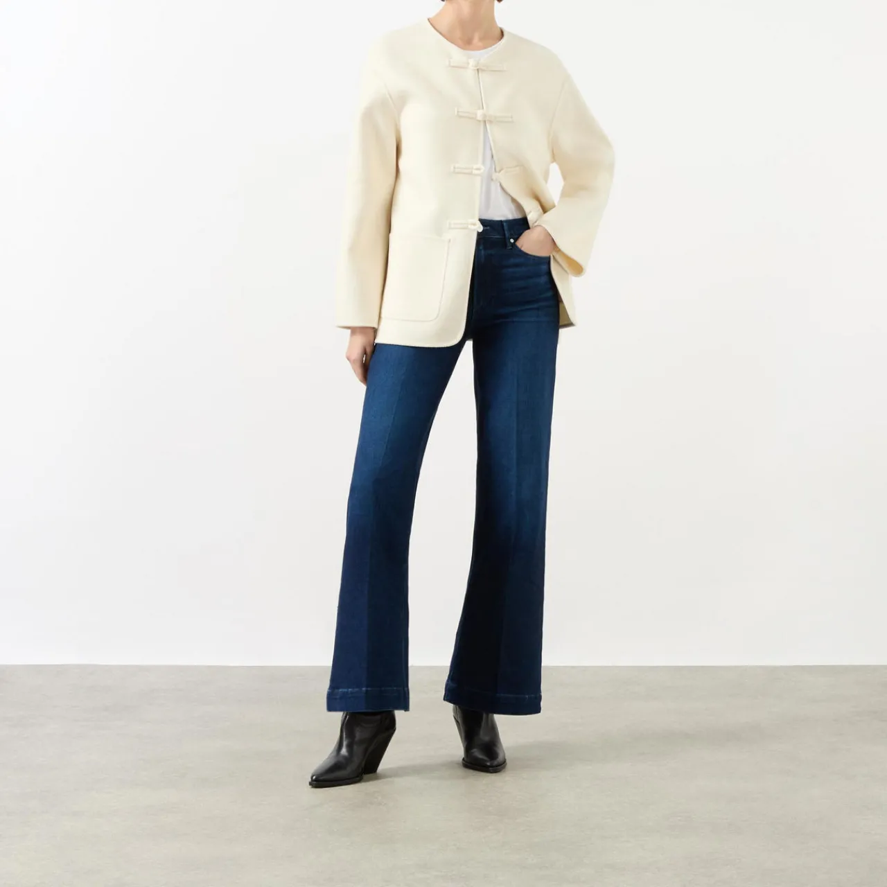 Discount Leenah 32 Bootcut Jeans Women Denim