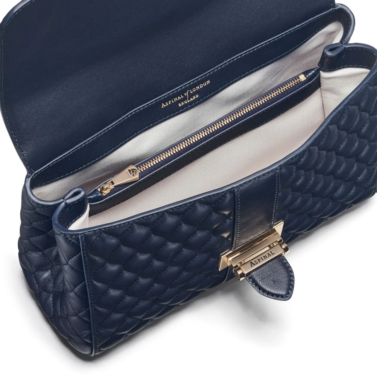 Discount Lottie Large Quilted Shoulder Bag Women Shoulder Bags