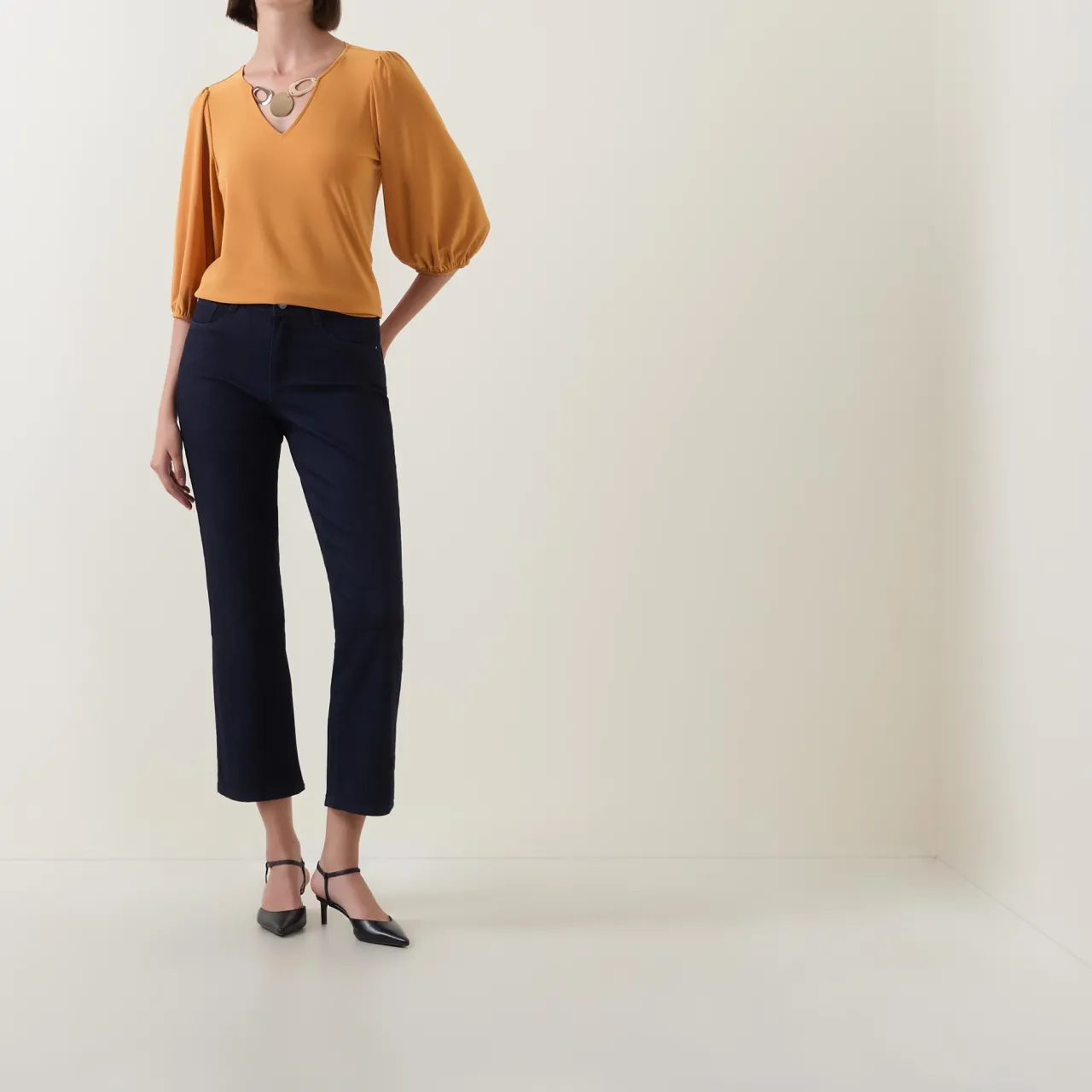 Hot Margot Cropped Straight Leg Jeans Women Denim
