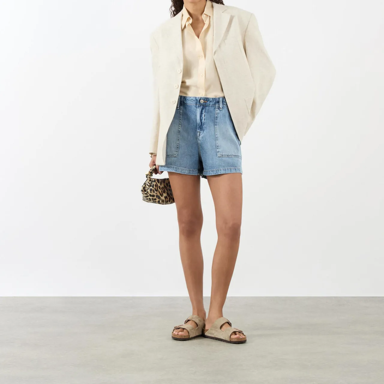 Mid-Rise Straight Denim Shorts Women Denim|Trousers & Shorts