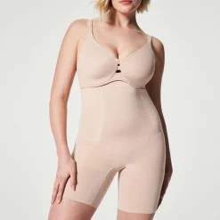 Hot OnCore Firm Control High-Waisted Mid-Thigh Shorts Women Shapewear
