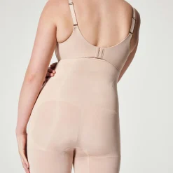 Hot OnCore Firm Control High-Waisted Mid-Thigh Shorts Women Shapewear