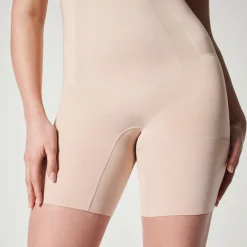 Hot OnCore Firm Control High-Waisted Mid-Thigh Shorts Women Shapewear