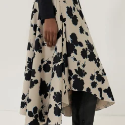 Hot Outline Rose Asymmetric Skirt Women Skirts
