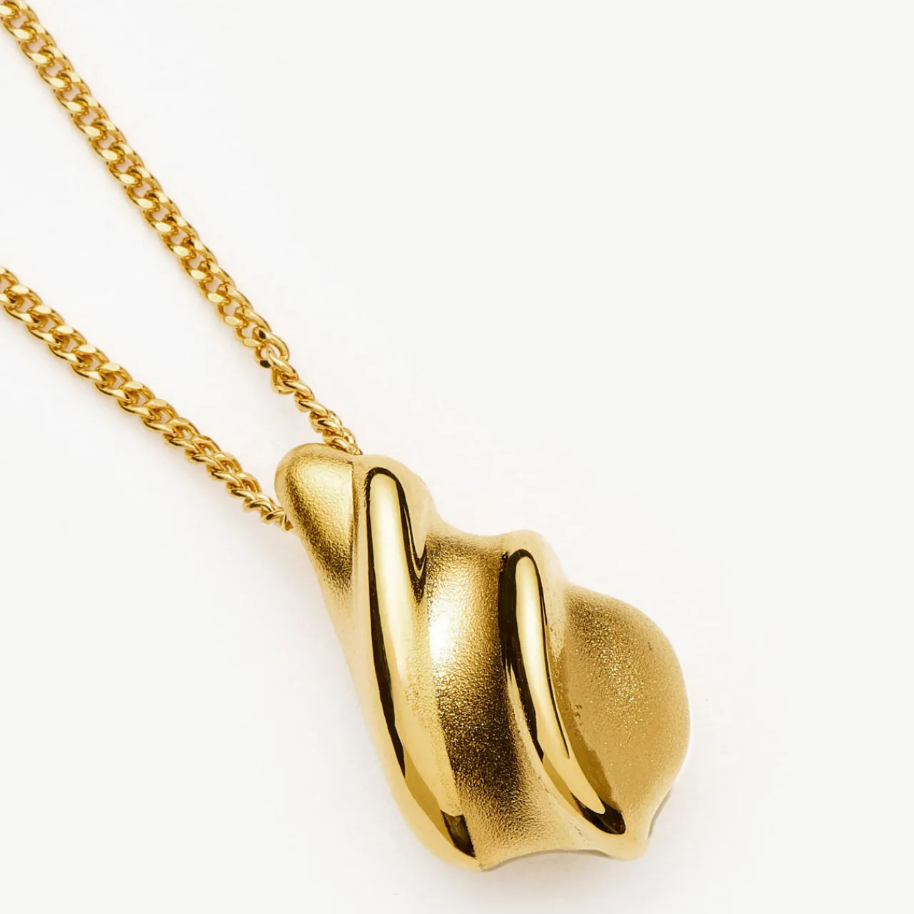 New Savi Ridge Droplet Pendant Necklace Women Necklaces