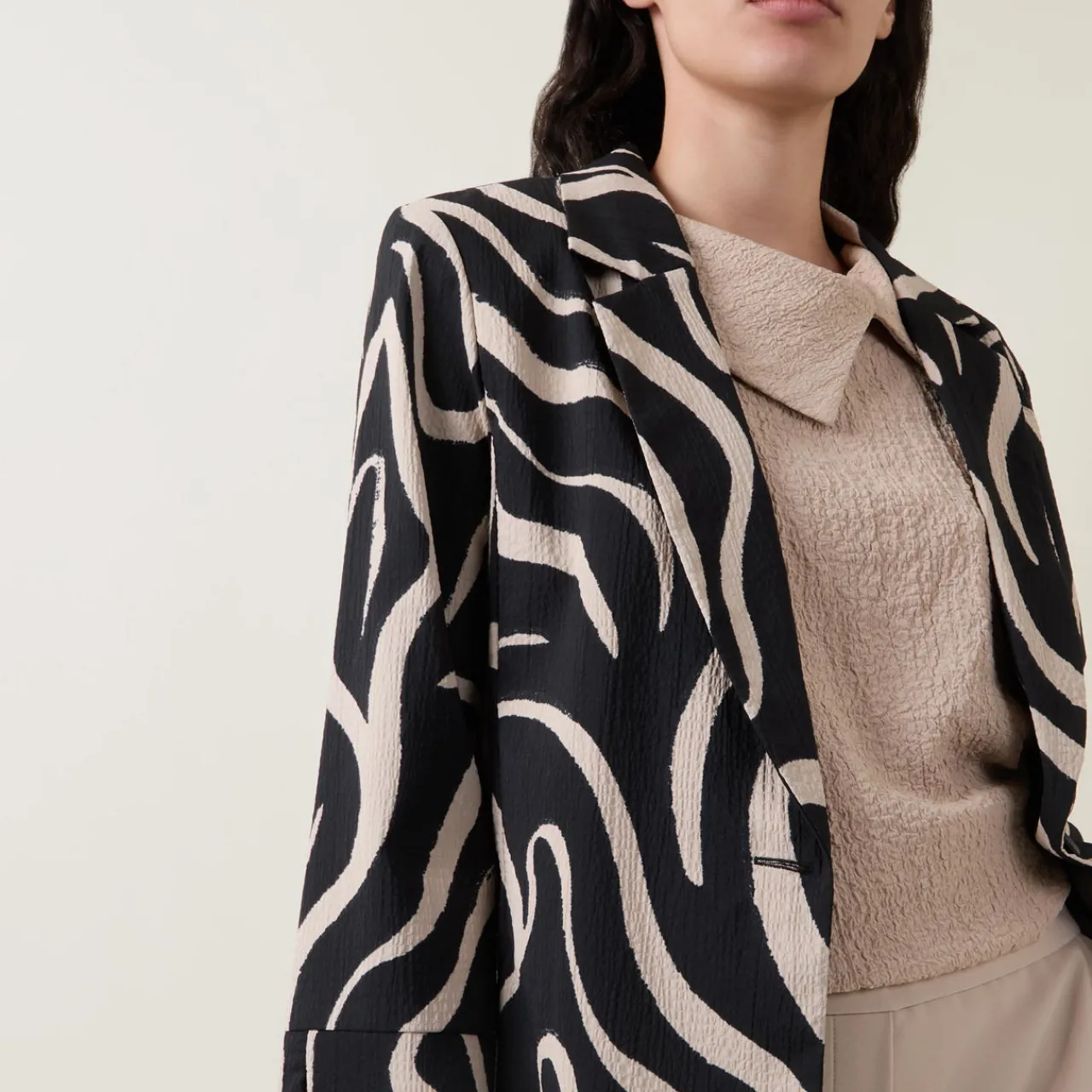 New Seersucker Abstract Blazer Women Coats & Jackets