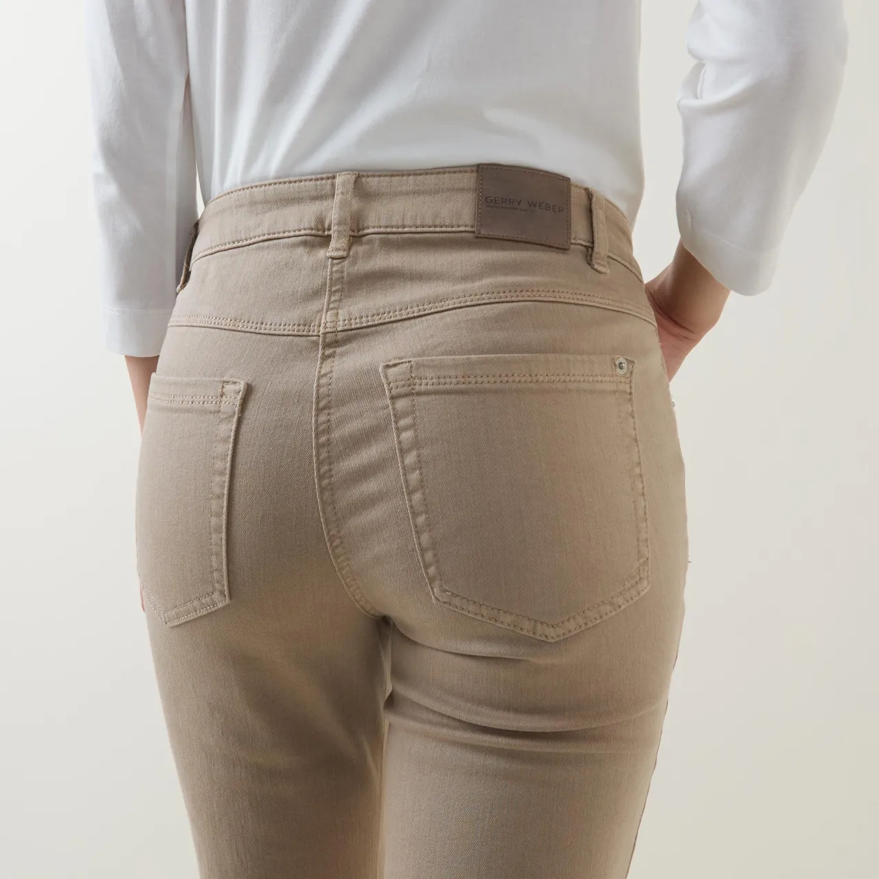 Outlet Sol Mid-Rise Slim Leg Jeans Women Denim