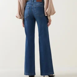 Hot Straight Leg Jeans Women Denim