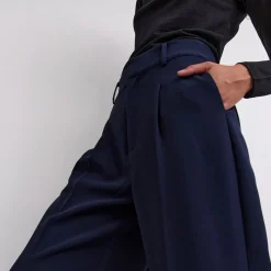 New Tailored High-Rise Skinny-Fit Trousers Women Trousers & Shorts