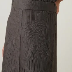 Textured Pattern Skirt Women Skirts