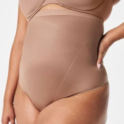 Online Thinstincts® 2.0 Medium Control High Waisted Thong Women Shapewear