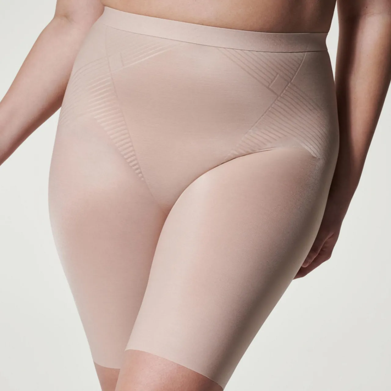 Online Thinstincts® 2.0 Medium Control Mid-Thigh Shorts Women Shapewear