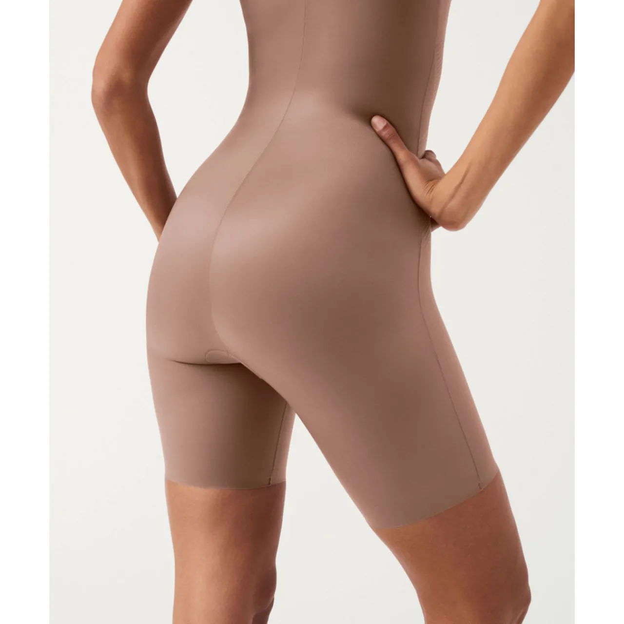 Thinstincts® 2.0 Open-Bust Mid-Thigh Bodysuit Women Shapewear