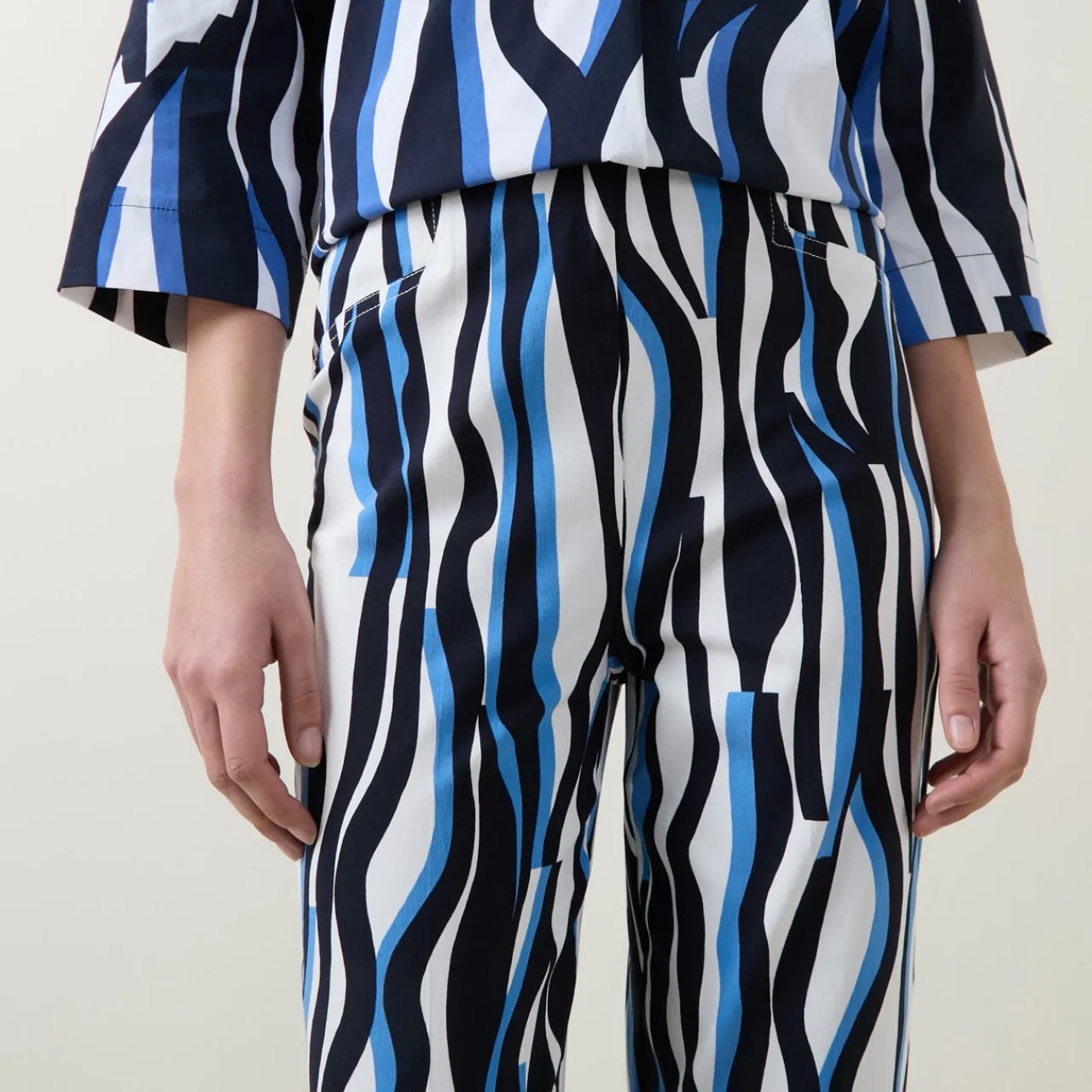 Sale Tonal Abstract Print Cropped Trousers Women Trousers & Shorts
