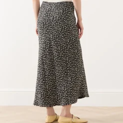 Clearance Trust Mid-Rise Floral Jacquard Skirt Women Skirts