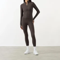 Ultimate Long-Sleeved Zipped Top Women Activewear