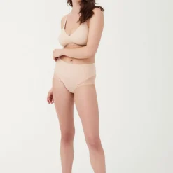 New Undie-tectable® Light Control Lace Hi-Hipster Briefs Women Shapewear